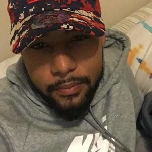 Meet your Posher, Emmanuel